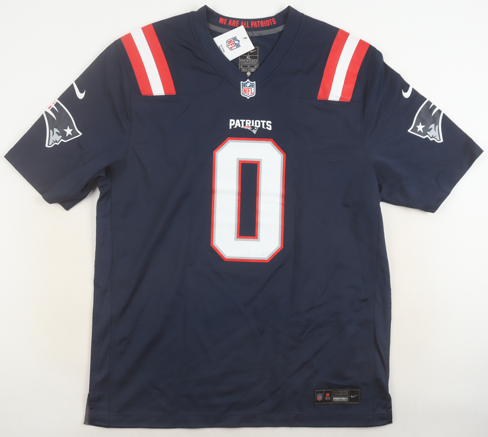 Christian Gonzalez Signed Patriots Nike Authentic Jersey (Beckett) at PristineAuction.com Christian Gonzalez Signed Patriots Nike Authentic Jersey (Beckett) at PristineAuction.com