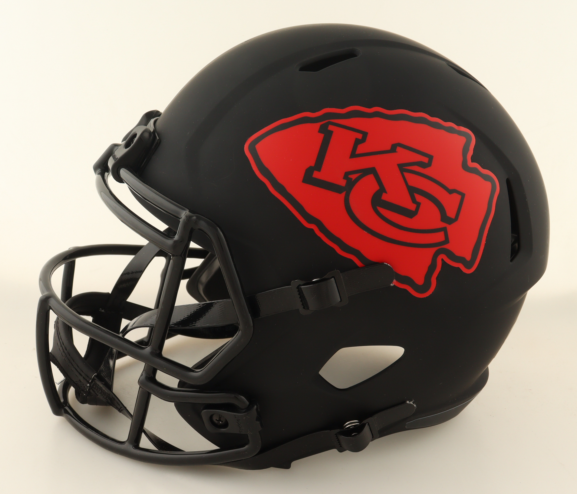 Patrick Mahomes II Signed Chiefs Full-Size Eclipse Alternate Speed Helmet (Beckett) at PristineAuction.com Patrick Mahomes II Signed Chiefs Full-Size Eclipse Alternate Speed Helmet (Beckett) at PristineAuction.com