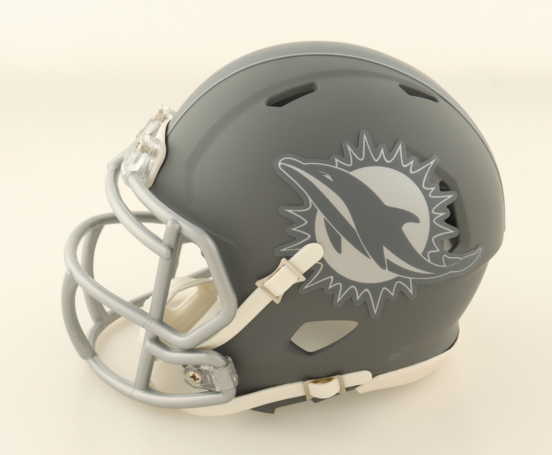 Tyreek Hill Signed Dolphins Slate Alternate Speed Mini Helmet (Beckett) at PristineAuction.com Tyreek Hill Signed Dolphins Slate Alternate Speed Mini Helmet (Beckett) at PristineAuction.com