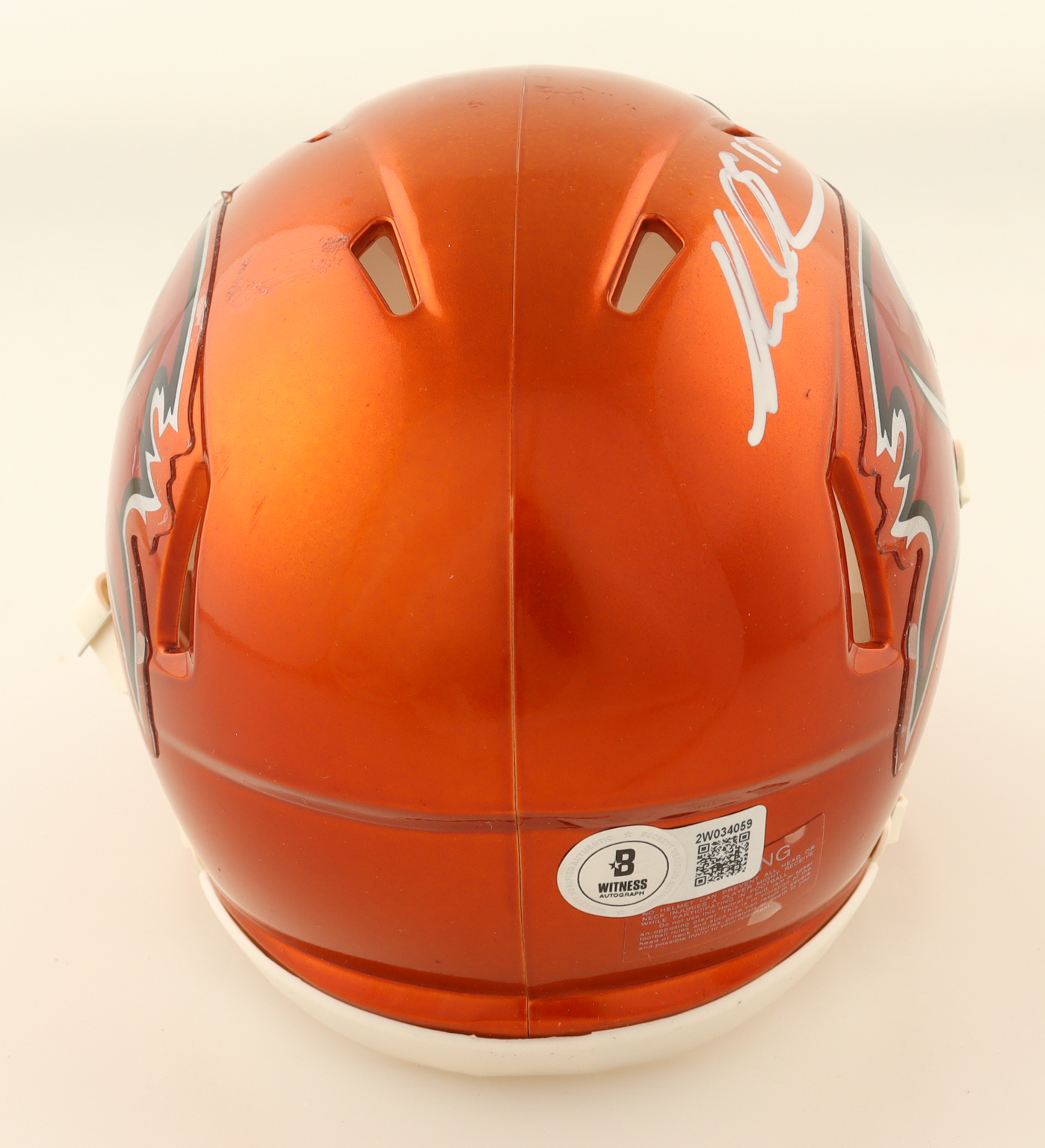 Mike Evans Signed Buccaneers Flash Alternate Speed Mini Helmet (Beckett) at PristineAuction.com Mike Evans Signed Buccaneers Flash Alternate Speed Mini Helmet (Beckett) at PristineAuction.com