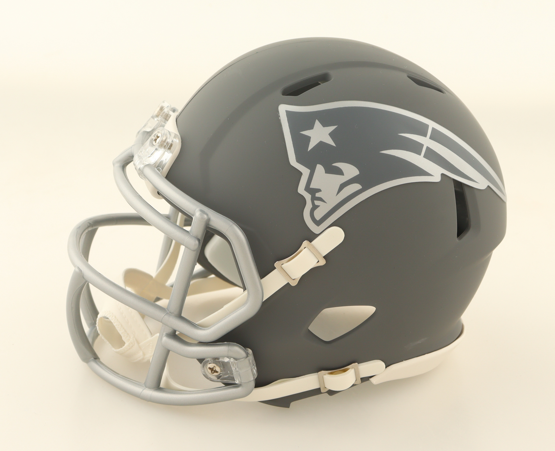 Rob Gronkowski Signed Patriots Slate Alternate Speed Mini Helmet (JSA) at PristineAuction.com Rob Gronkowski Signed Patriots Slate Alternate Speed Mini Helmet (JSA) at PristineAuction.com