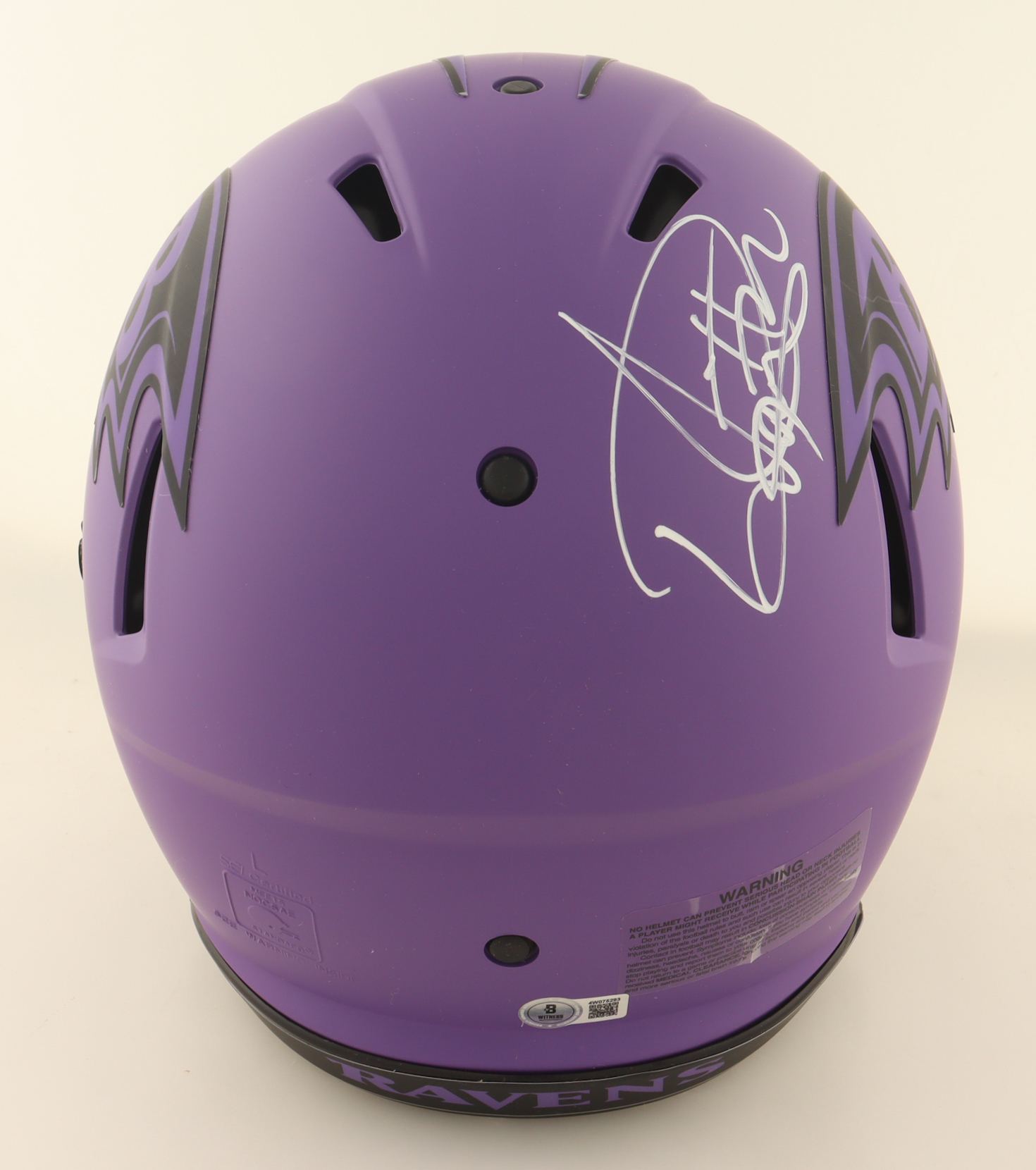 Derrick Henry Signed Ravens Full-Size Authentic On-Field Rave Alternate Speed Helmet (Beckett) at PristineAuction.com Derrick Henry Signed Ravens Full-Size Authentic On-Field Rave Alternate Speed Helmet (Beckett) at PristineAuction.com