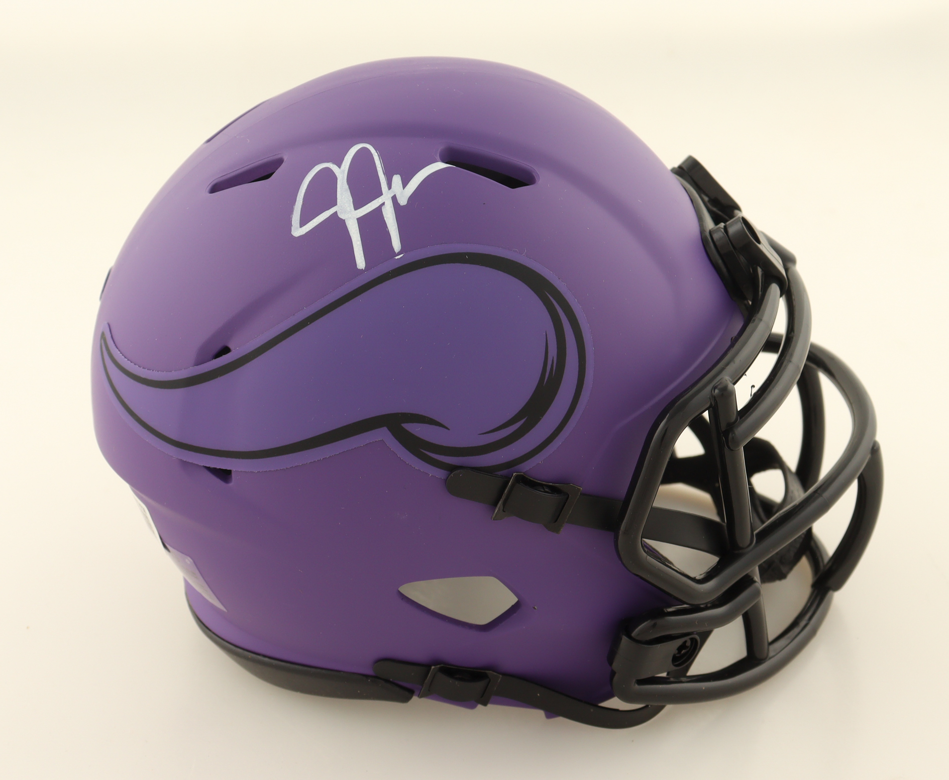 Justin Jefferson Signed Vikings Rave Alternate Speed Mini Helmet (Beckett) at PristineAuction.com Justin Jefferson Signed Vikings Rave Alternate Speed Mini Helmet (Beckett) at PristineAuction.com