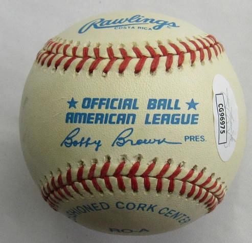 Carl Yastrzemski Signed OAL Baseball (JSA) at PristineAuction.com Carl Yastrzemski Signed OAL Baseball (JSA) at PristineAuction.com