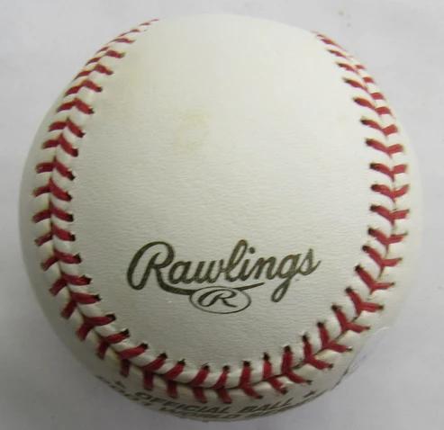 Robin Ventura Signed 2001 World Series Baseball (JSA) at PristineAuction.com Robin Ventura Signed 2001 World Series Baseball (JSA) at PristineAuction.com