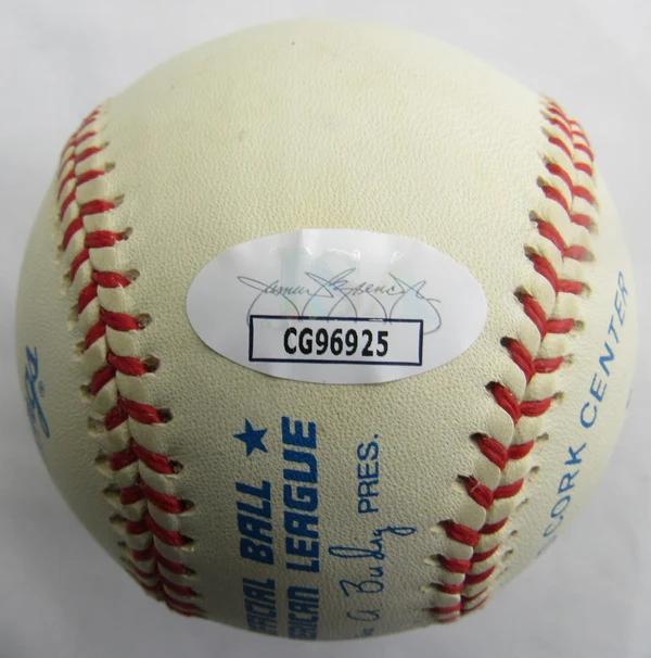 Warren Spahn Signed OAL Baseball Inscribed "363 Wins" (JSA) at PristineAuction.com Warren Spahn Signed OAL Baseball Inscribed "363 Wins" (JSA) at PristineAuction.com