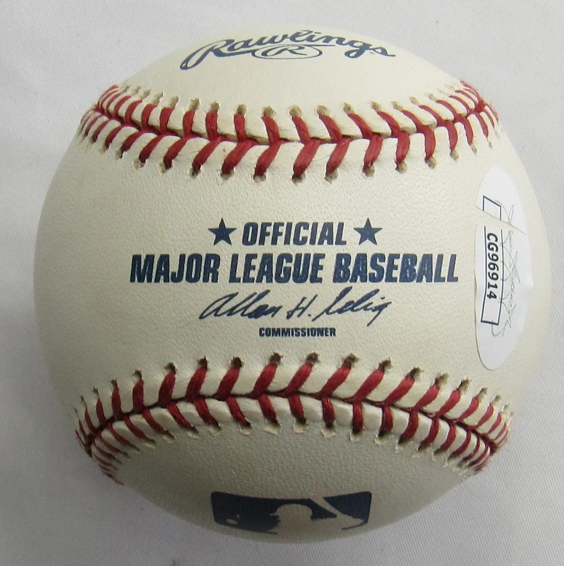 Bill Mueller Signed OML Baseball (JSA) at PristineAuction.com Bill Mueller Signed OML Baseball (JSA) at PristineAuction.com