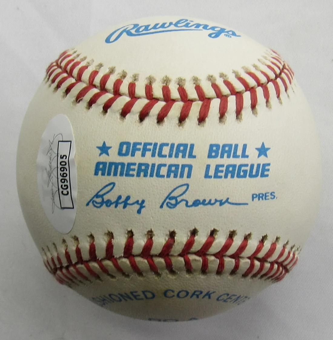 Carlton Fisk Signed OAL Baseball (JSA) at PristineAuction.com Carlton Fisk Signed OAL Baseball (JSA) at PristineAuction.com