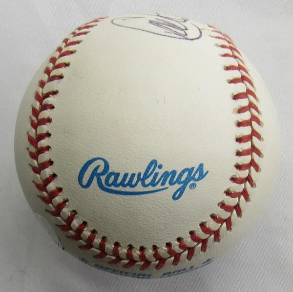 Carlton Fisk Signed OAL Baseball (JSA) at PristineAuction.com Carlton Fisk Signed OAL Baseball (JSA) at PristineAuction.com