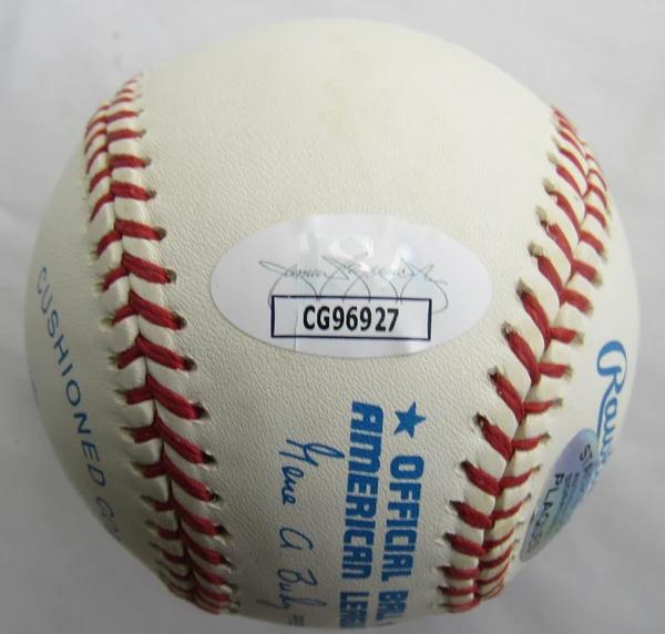 Luis Tiant Signed OAL Baseball (JSA) at PristineAuction.com Luis Tiant Signed OAL Baseball (JSA) at PristineAuction.com