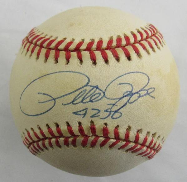 Pete Rose Signed ONL Baseball (JSA) at PristineAuction.com Pete Rose Signed ONL Baseball (JSA) at PristineAuction.com