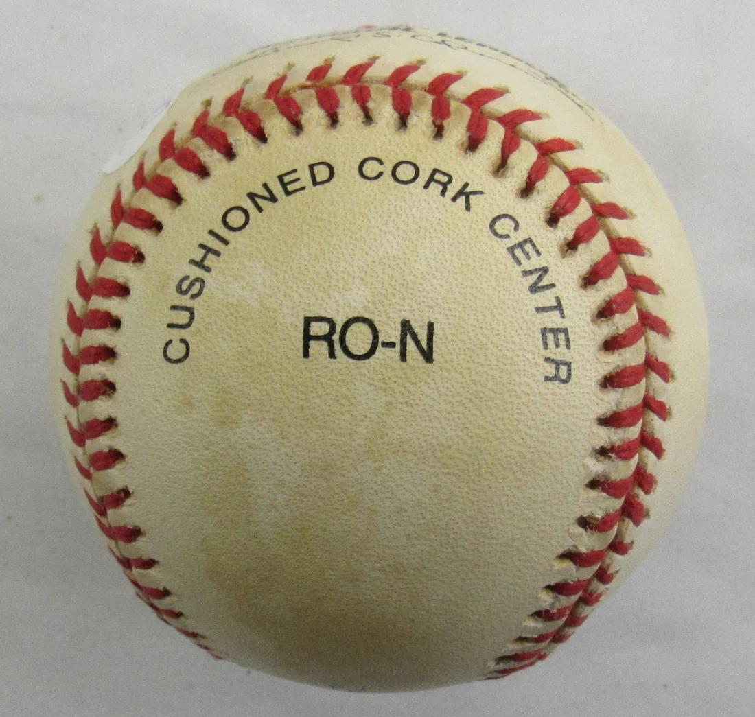 Pete Rose Signed ONL Baseball (JSA) at PristineAuction.com Pete Rose Signed ONL Baseball (JSA) at PristineAuction.com