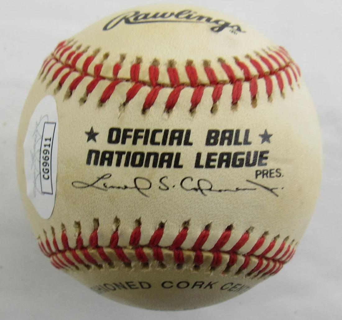 Pete Rose Signed ONL Baseball (JSA) at PristineAuction.com Pete Rose Signed ONL Baseball (JSA) at PristineAuction.com