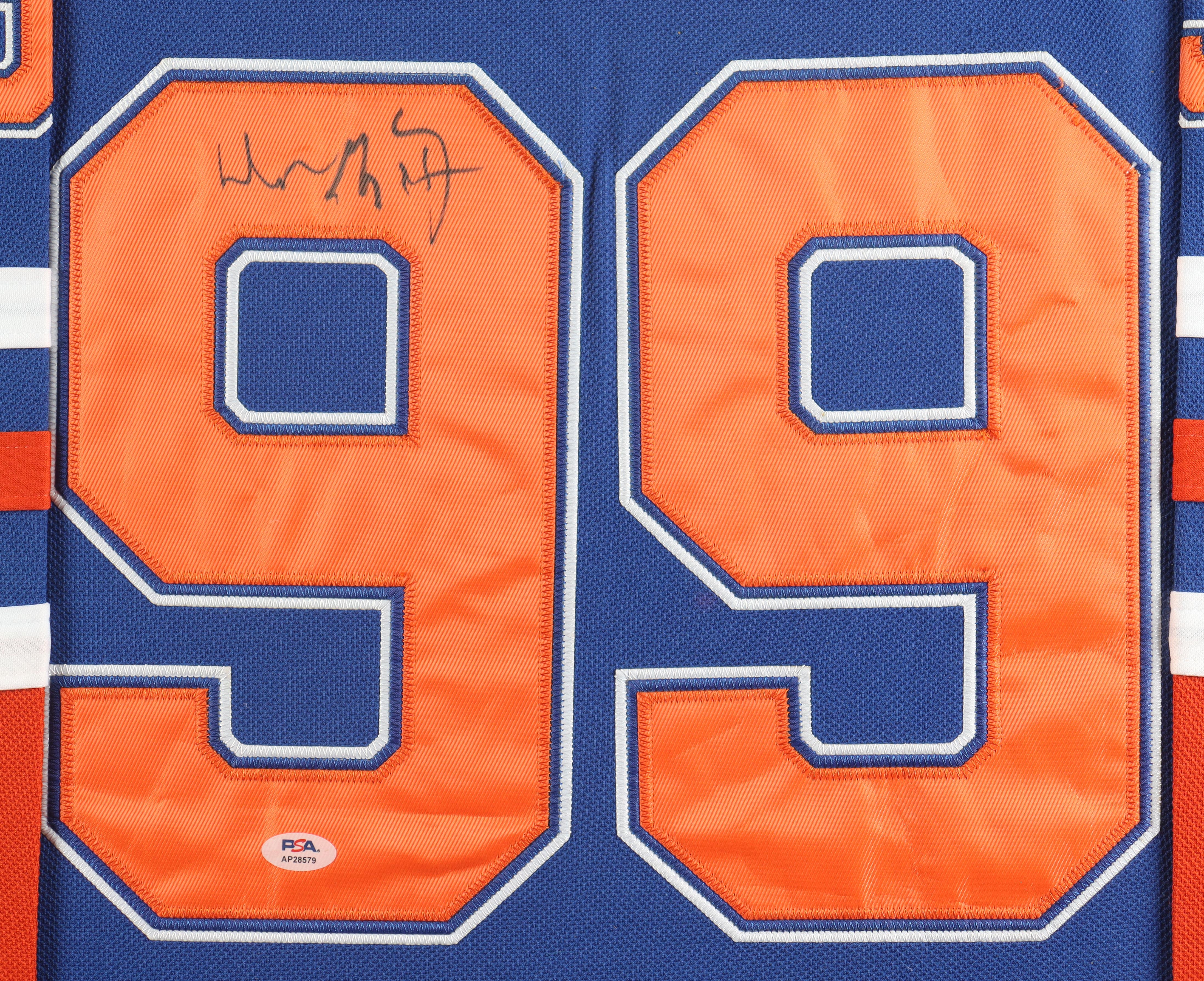 Wayne Gretzky Signed Oilers Custom Framed Jersey (PSA) at PristineAuction.com Wayne Gretzky Signed Oilers Custom Framed Jersey (PSA) at PristineAuction.com