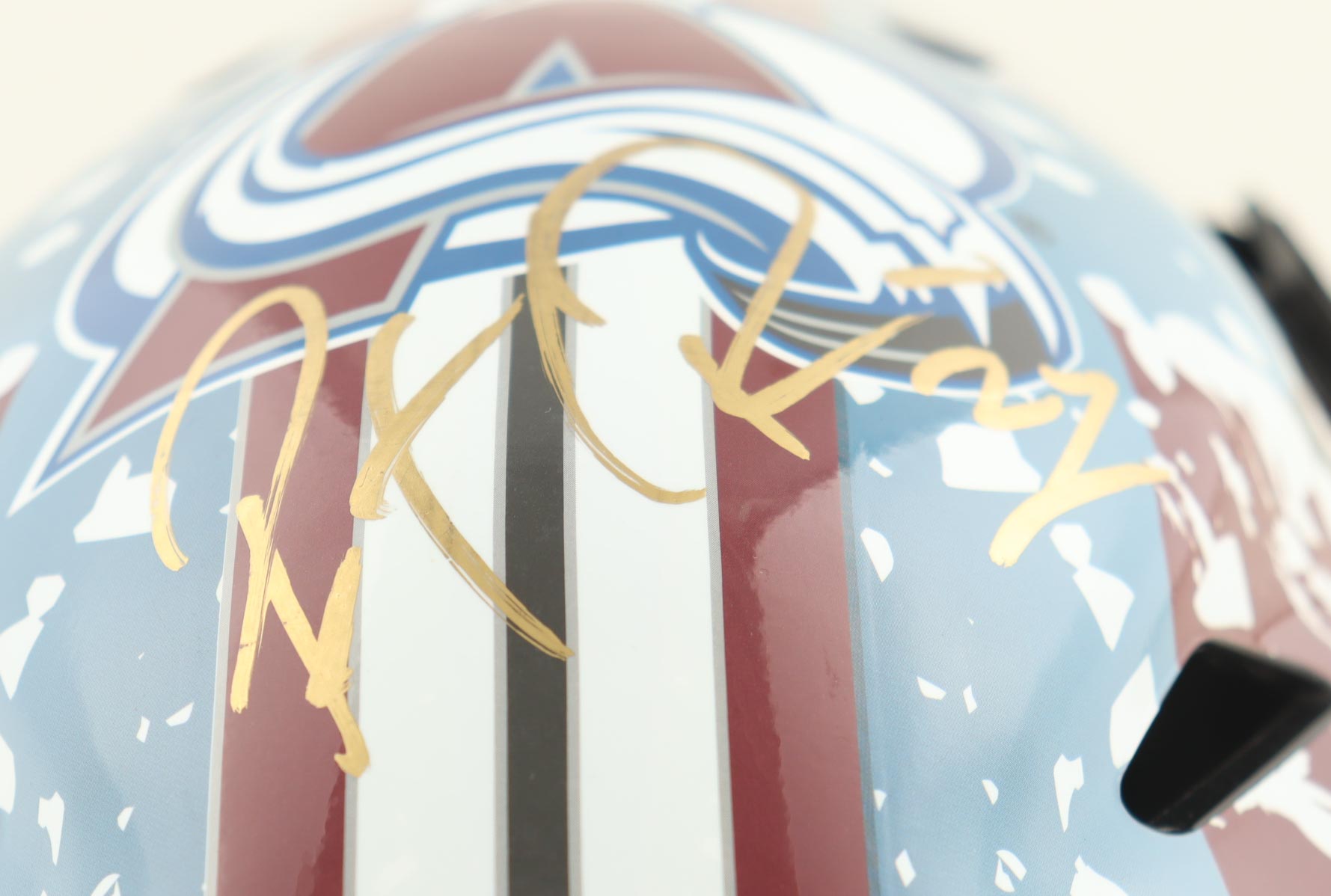 Patrick Roy Signed Avalanche Full-Size Goalie Hockey Helmet (Beckett) at PristineAuction.com Patrick Roy Signed Avalanche Full-Size Goalie Hockey Helmet (Beckett) at PristineAuction.com