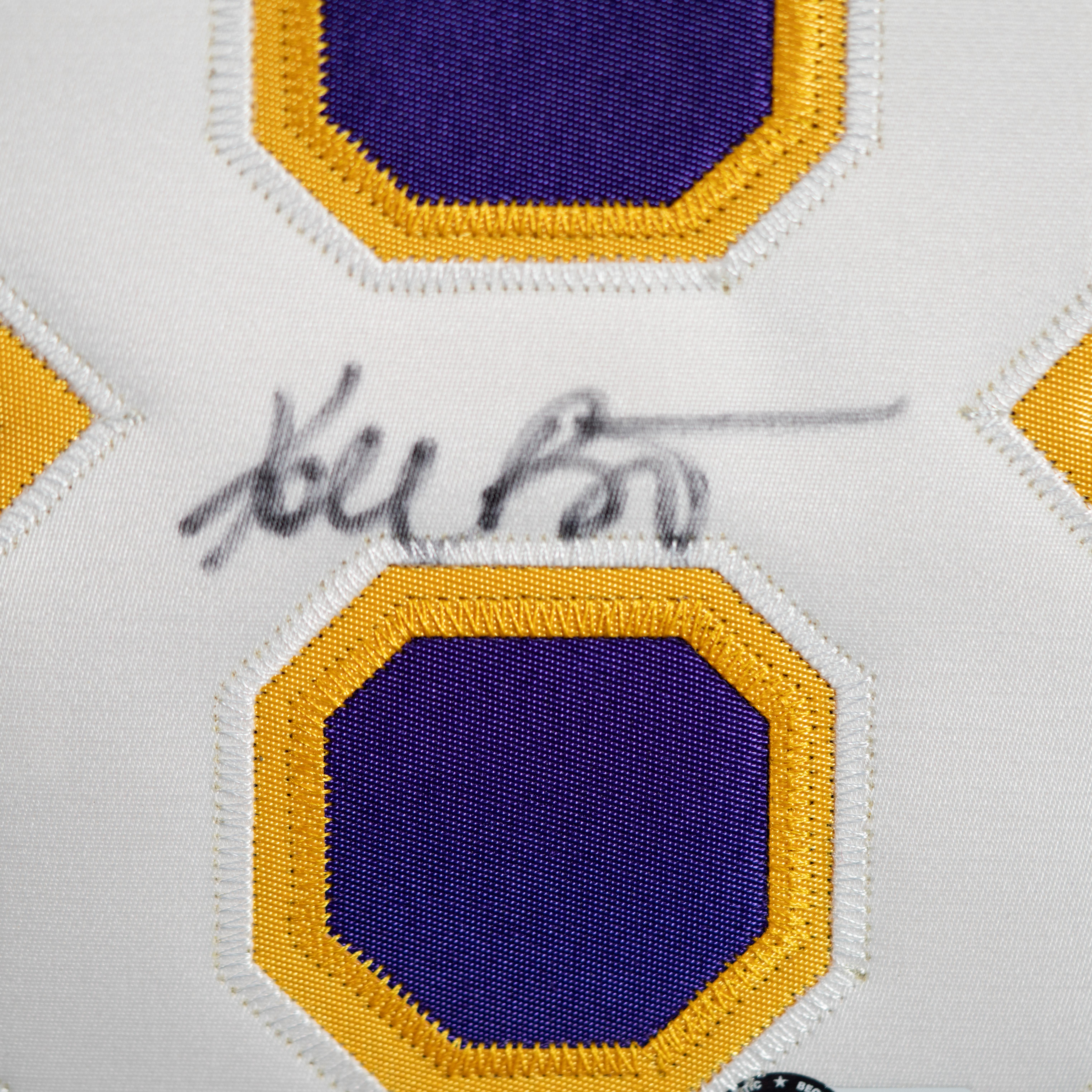 Kobe Bryant Signed LE 2000-01 Lakers Mitchell & Ness Jersey with NBA Finals Patch #7/8 (PSA & Beckett) at PristineAuction.com Kobe Bryant Signed LE 2000-01 Lakers Mitchell & Ness Jersey with NBA Finals Patch #7/8 (PSA & Beckett) at PristineAuction.com
