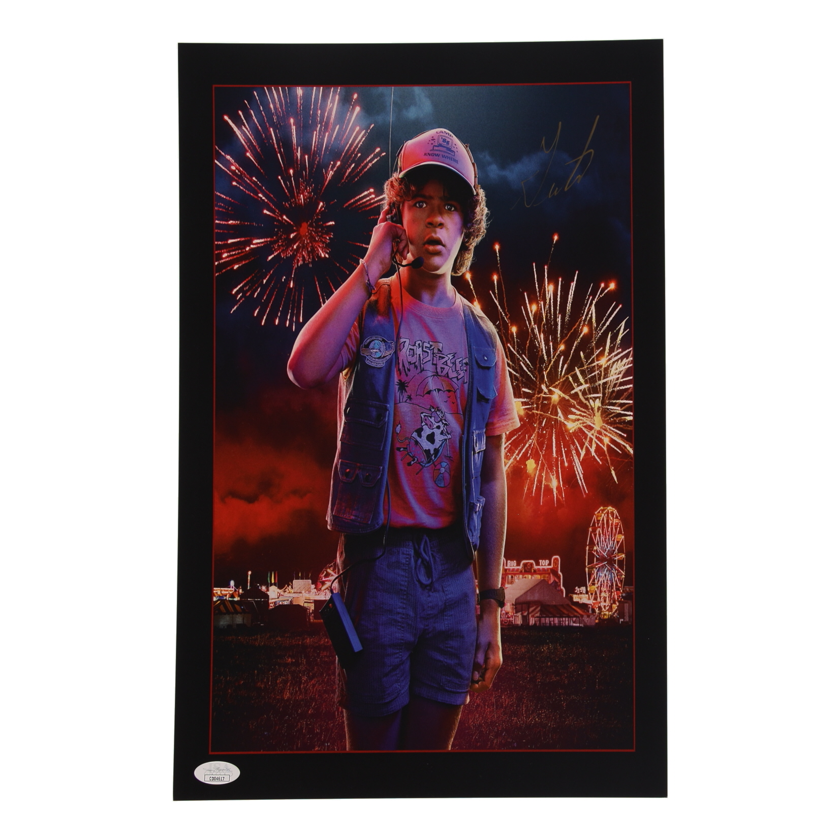 Gaten Matarazzo Signed "Stranger Things" 11x17 Photo (JSA) at PristineAuction.com Gaten Matarazzo Signed "Stranger Things" 11x17 Photo (JSA) at PristineAuction.com