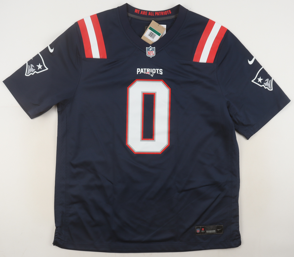 Christian Gonzalez Signed Patriots Nike Authentic Jersey (Beckett) at PristineAuction.com Christian Gonzalez Signed Patriots Nike Authentic Jersey (Beckett) at PristineAuction.com