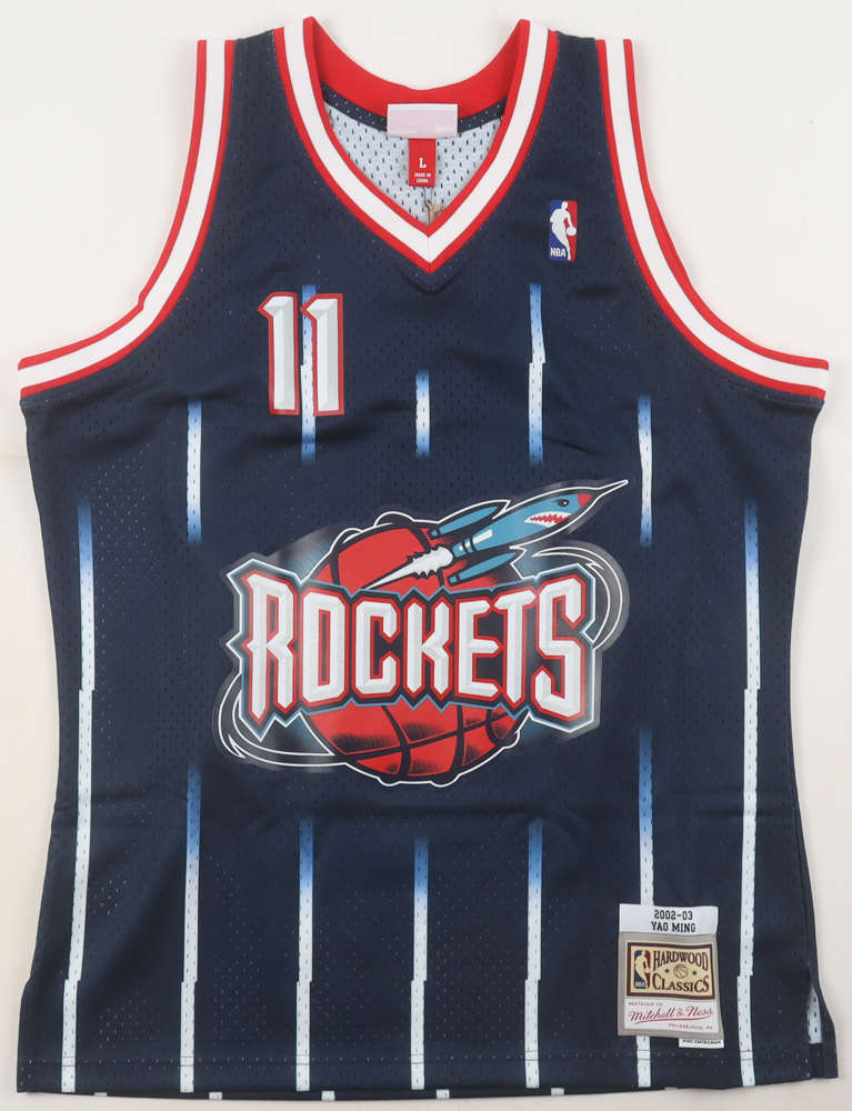 Yao Ming Signed Rockets Mitchell & Ness Authentic Jersey (Beckett) at PristineAuction.com Yao Ming Signed Rockets Mitchell & Ness Authentic Jersey (Beckett) at PristineAuction.com