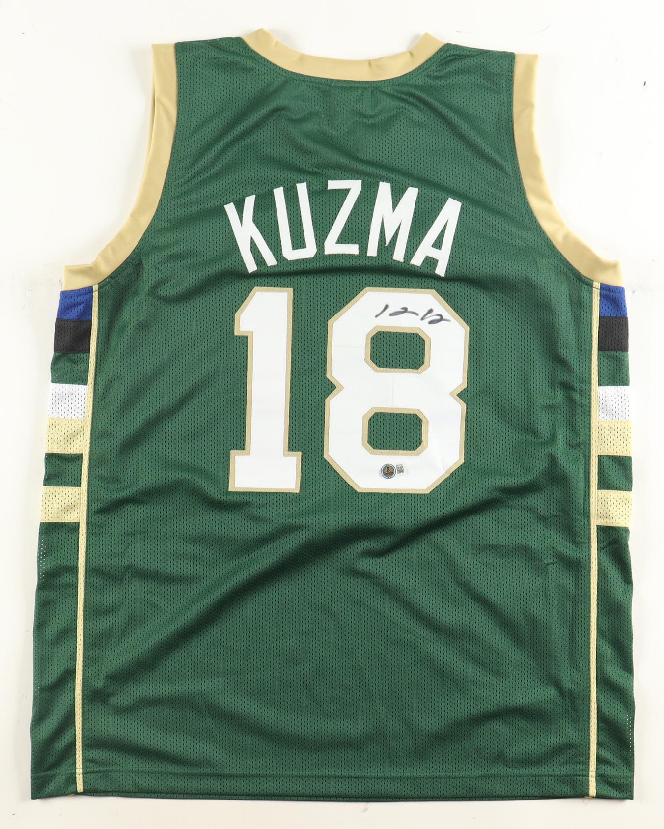 Kyle Kuzma Signed Jersey (Beckett) at PristineAuction.com Kyle Kuzma Signed Jersey (Beckett) at PristineAuction.com