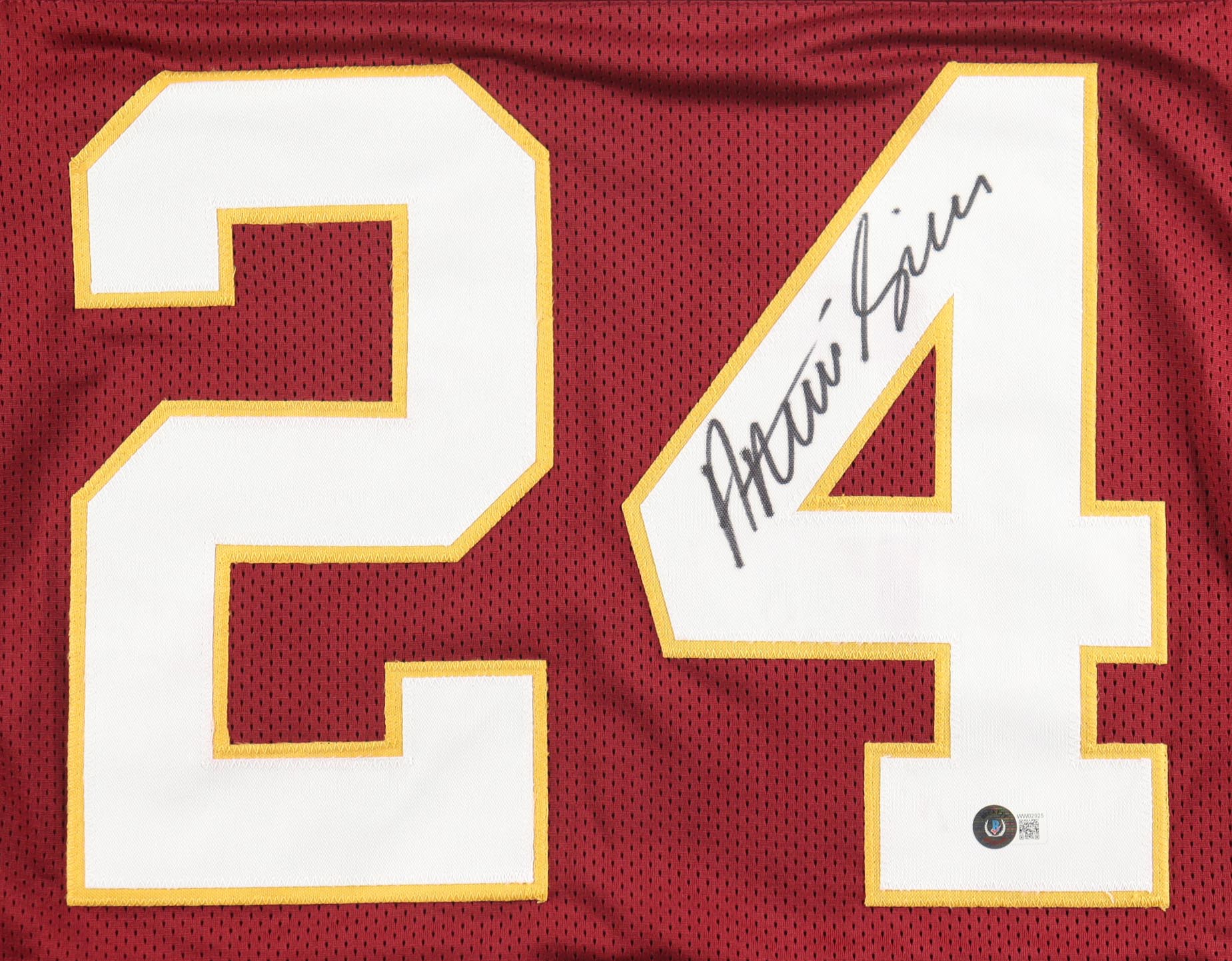 Antonio Gibson Signed Jersey (Beckett) at PristineAuction.com Antonio Gibson Signed Jersey (Beckett) at PristineAuction.com