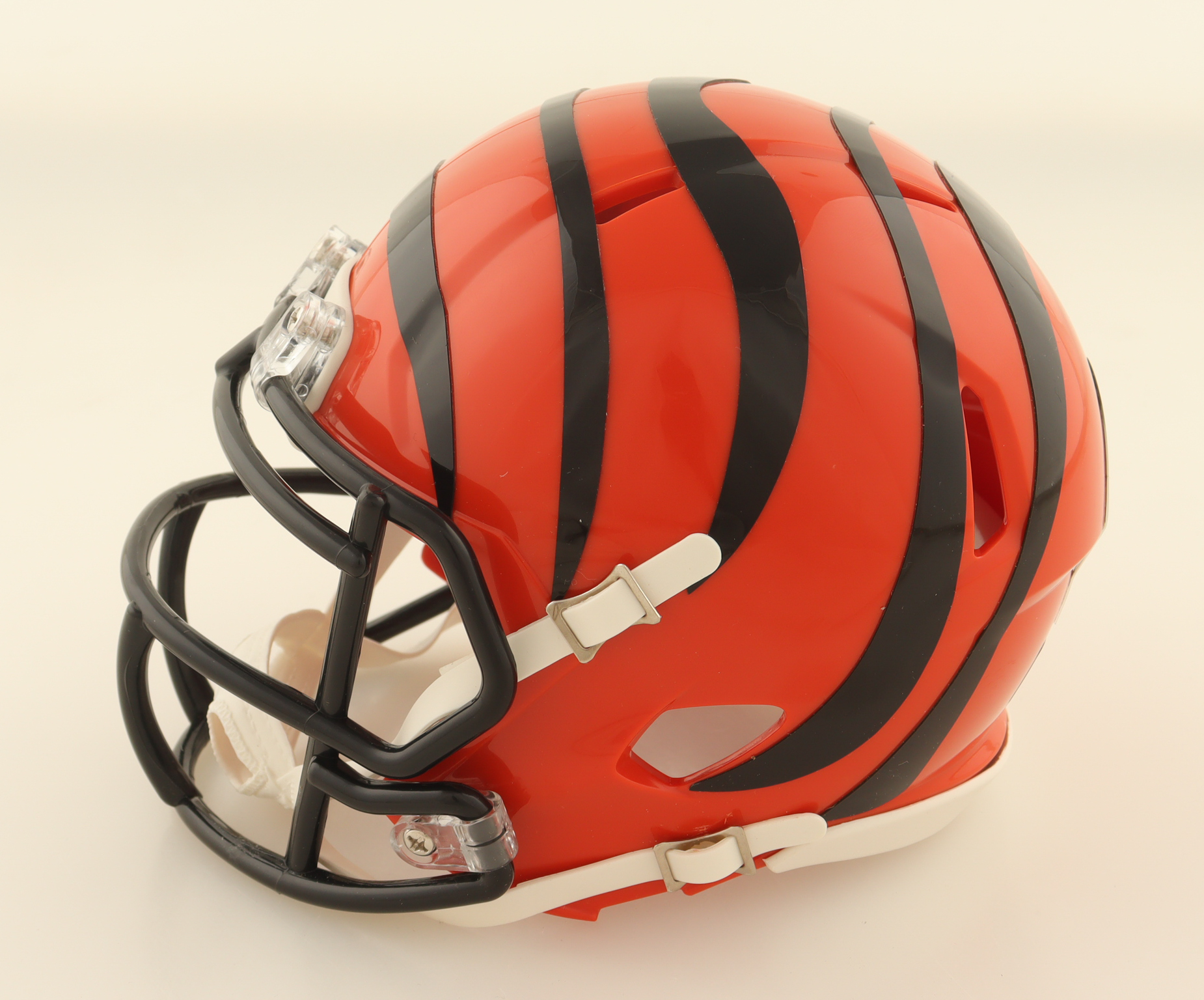 Ken Anderson Signed Bengals Speed Mini Helmet Inscribed "81 MVP" (Authentic Ink) at PristineAuction.com Ken Anderson Signed Bengals Speed Mini Helmet Inscribed "81 MVP" (Authentic Ink) at PristineAuction.com