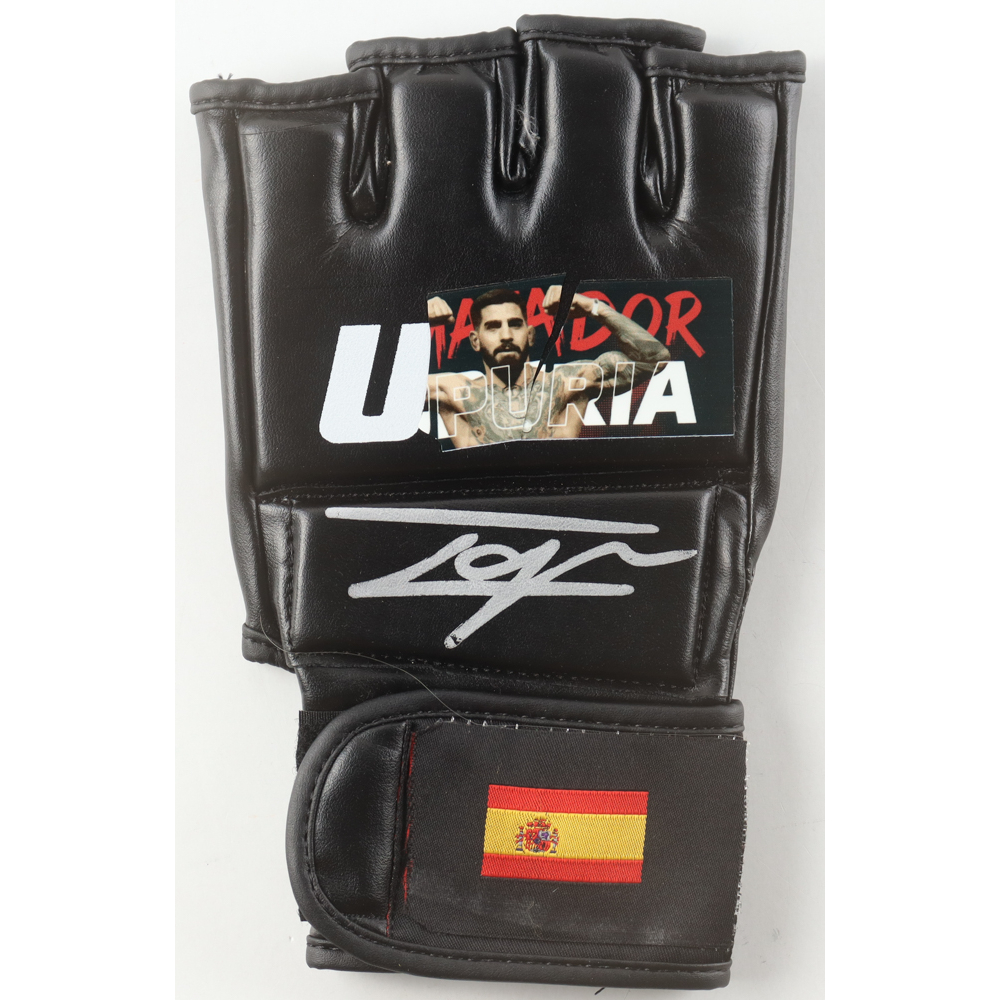 Ilia Topuria Signed MMA Custom Spain Glove (Beckett) at PristineAuction.com