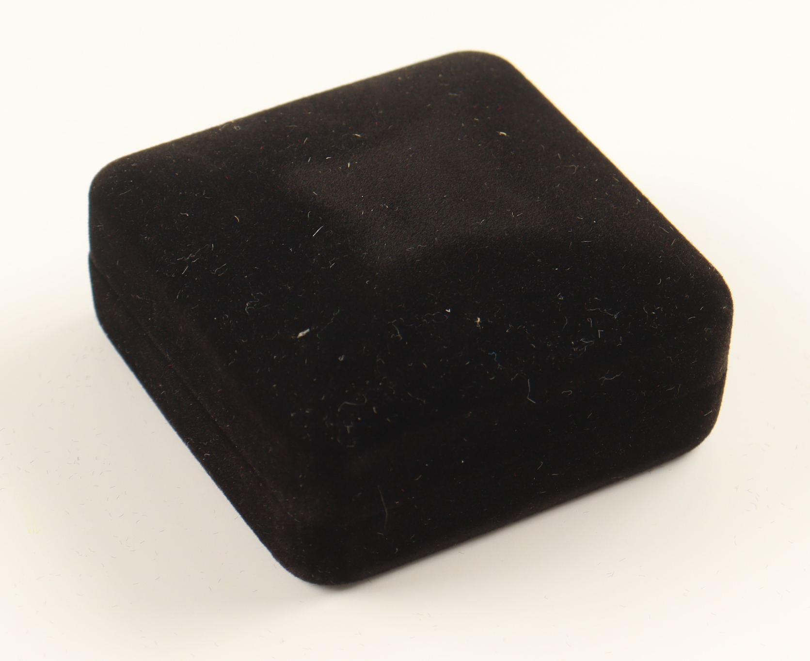 Dan Marino LE The Highland Mint Career Retirement Solid Bronze Coin With Display Case at PristineAuction.com Dan Marino LE The Highland Mint Career Retirement Solid Bronze Coin With Display Case at PristineAuction.com