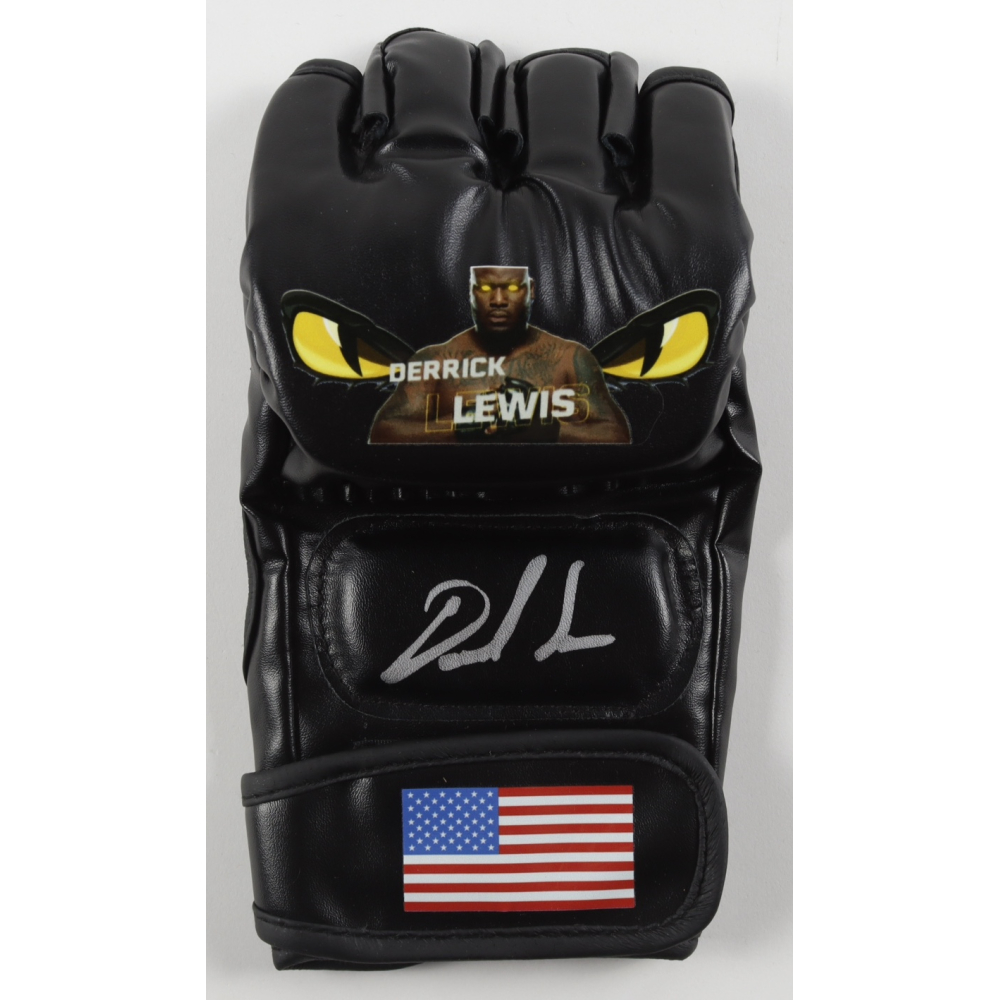 Derrick Lewis Signed MMA Custom USA Glove (Beckett) at PristineAuction.com Derrick Lewis Signed MMA Custom USA Glove (Beckett) at PristineAuction.com