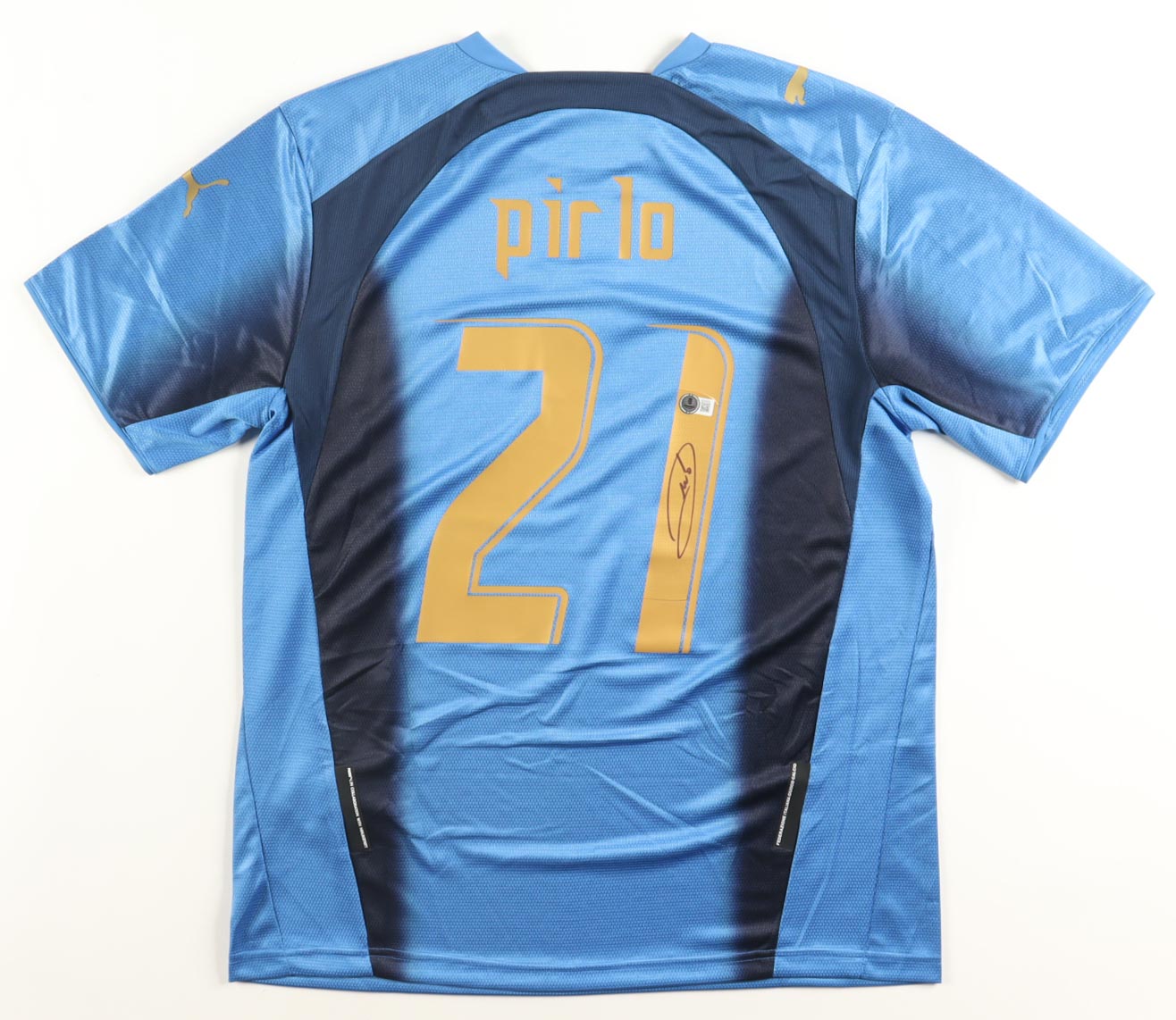 Andrea Pirlo Signed Italy Puma Authentic Jersey (Beckett) at PristineAuction.com Andrea Pirlo Signed Italy Puma Authentic Jersey (Beckett) at PristineAuction.com