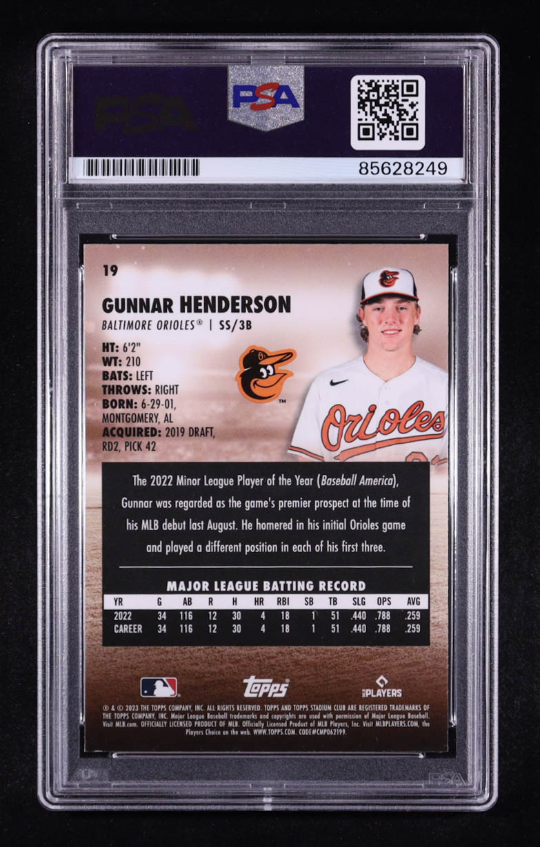 Gunnar Henderson Signed 2023 Stadium Club #19 RC (PSA) at PristineAuction.com Gunnar Henderson Signed 2023 Stadium Club #19 RC (PSA) at PristineAuction.com