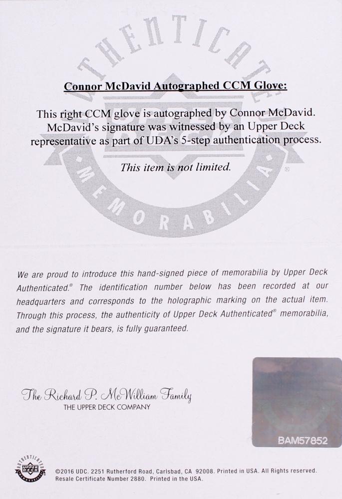Connor McDavid Signed CCM Oilers Glove (UDA) at PristineAuction.com Connor McDavid Signed CCM Oilers Glove (UDA) at PristineAuction.com