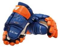 Connor McDavid Signed CCM Oilers Glove (UDA) at PristineAuction.com