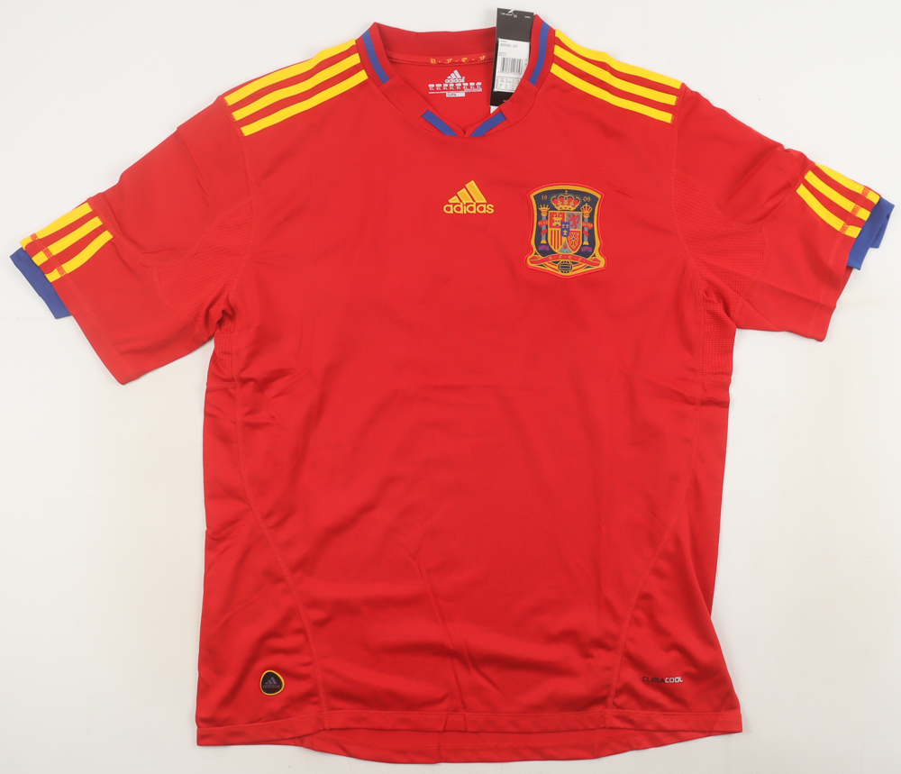 David Villa Signed 2010 FIFA World Cup Adidas Authentic Jersey (Beckett) at PristineAuction.com David Villa Signed 2010 FIFA World Cup Adidas Authentic Jersey (Beckett) at PristineAuction.com