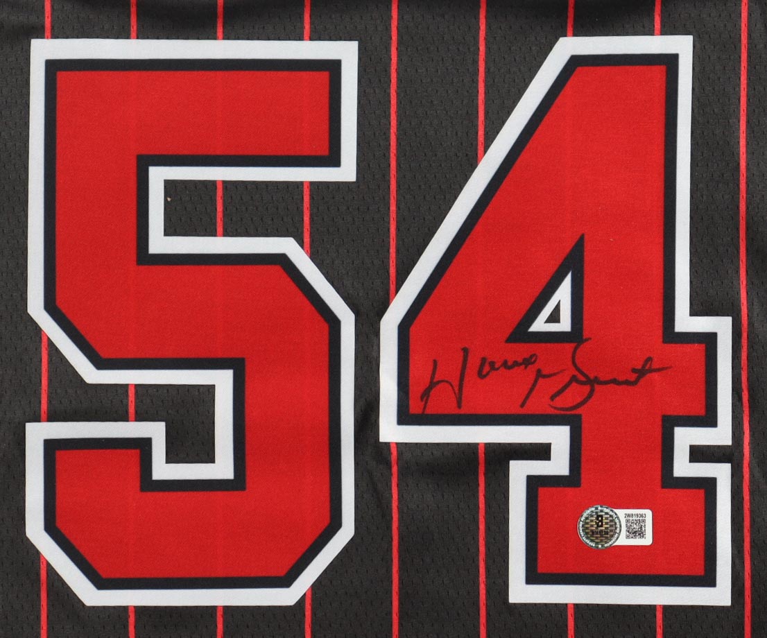 Horace Grant Signed Bulls Jordan Authentic Jersey (Beckett) at PristineAuction.com Horace Grant Signed Bulls Jordan Authentic Jersey (Beckett) at PristineAuction.com