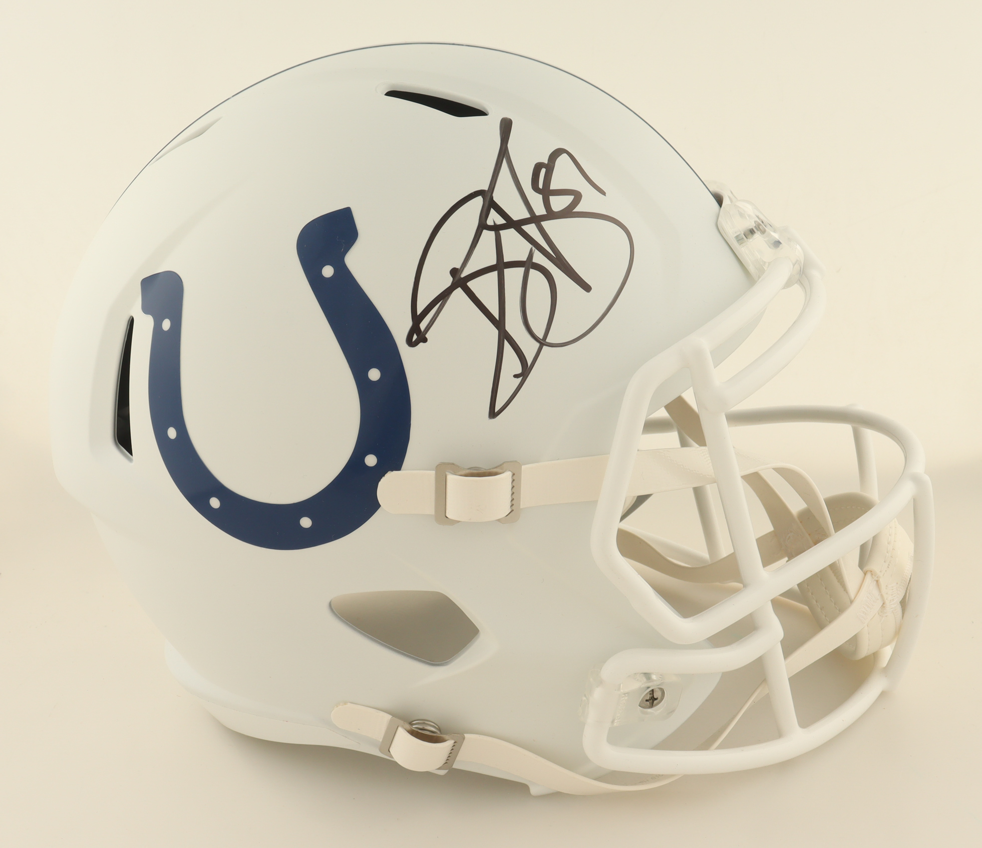 Reggie Wayne Signed ColtsMatte White Full-Size Speed Helmet (PSA) at PristineAuction.com Reggie Wayne Signed ColtsMatte White Full-Size Speed Helmet (PSA) at PristineAuction.com