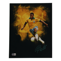 Pele Signed Team Brazil 11x14 Photo (Beckett) at PristineAuction.com