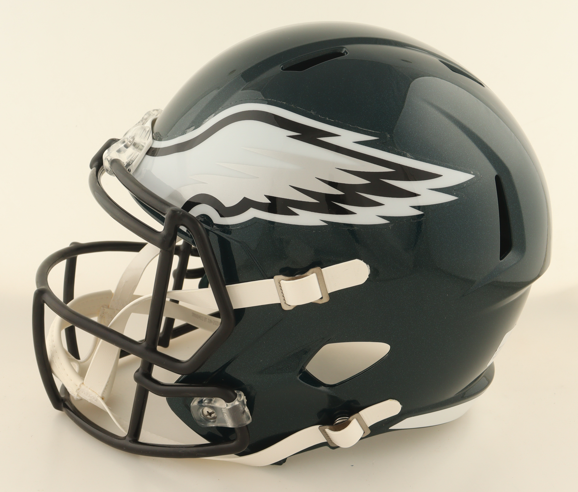LeSean McCoy Signed Eagles Full-Size Speed Helmet (PSA) at PristineAuction.com LeSean McCoy Signed Eagles Full-Size Speed Helmet (PSA) at PristineAuction.com