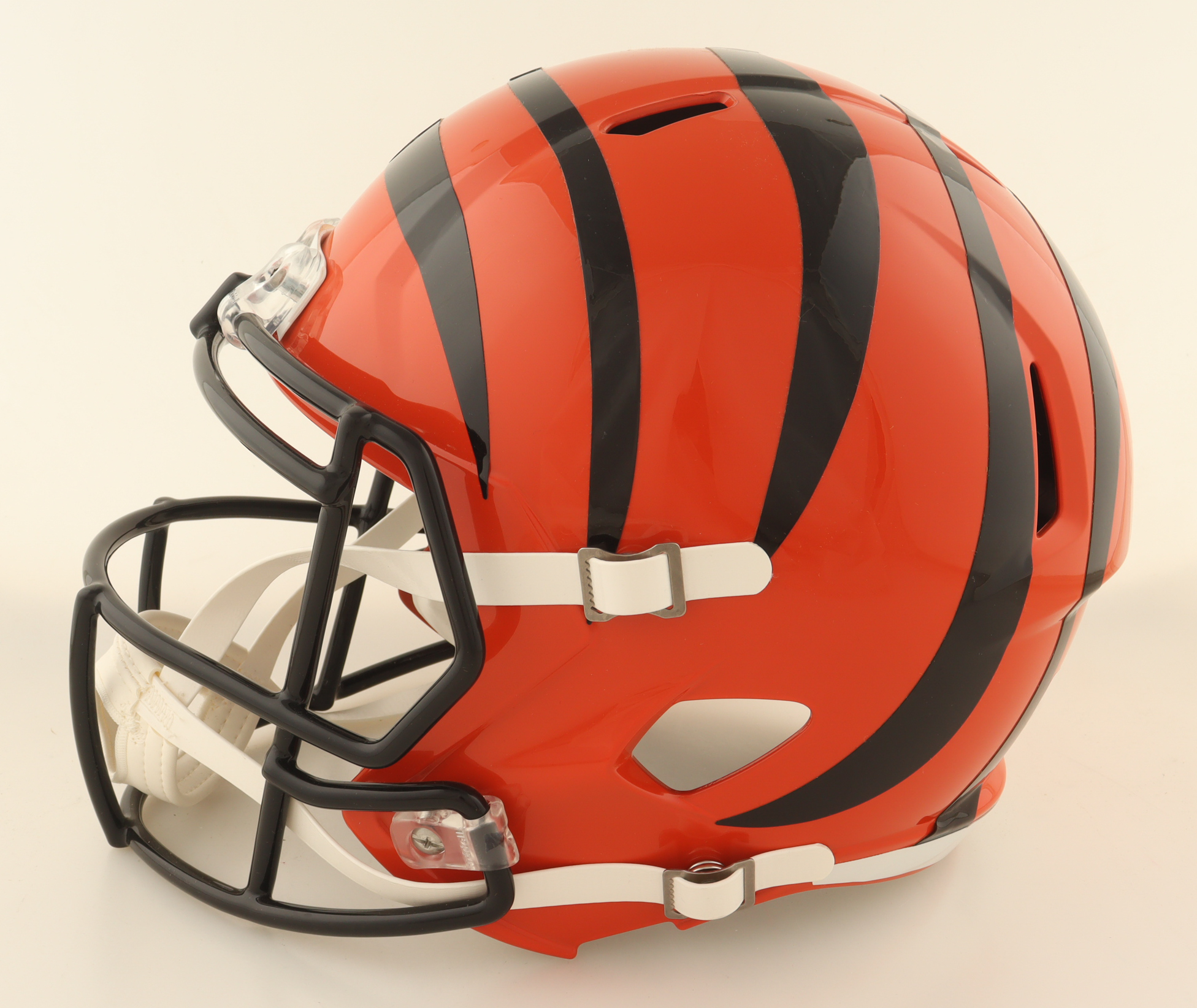 A. J. Green Signed Bengals Full-Size Speed Helmet (JSA) at PristineAuction.com A. J. Green Signed Bengals Full-Size Speed Helmet (JSA) at PristineAuction.com