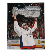 Alexander Ovechkin Signed Capitals 16x20 Photo (Fanatics) at PristineAuction.com