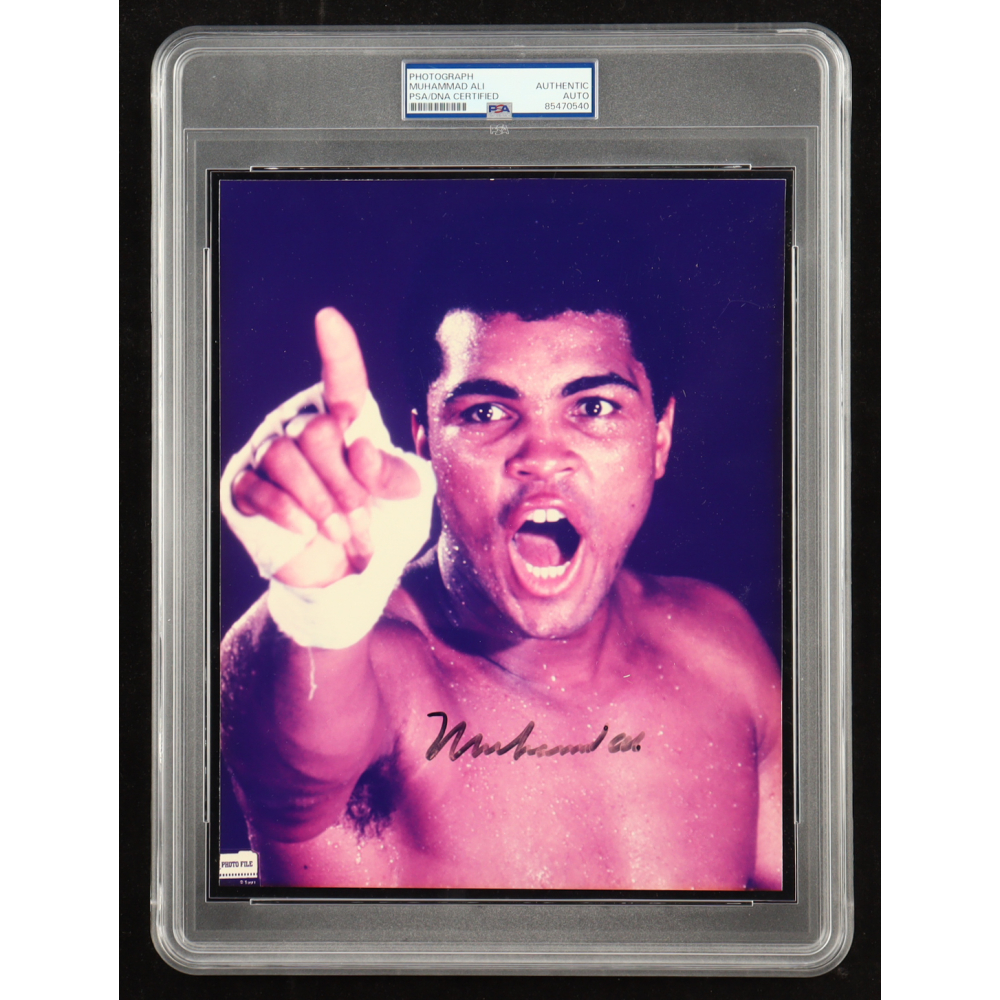 Muhammad Ali Signed 8x10 Photo (PSA) | Pristine Auction