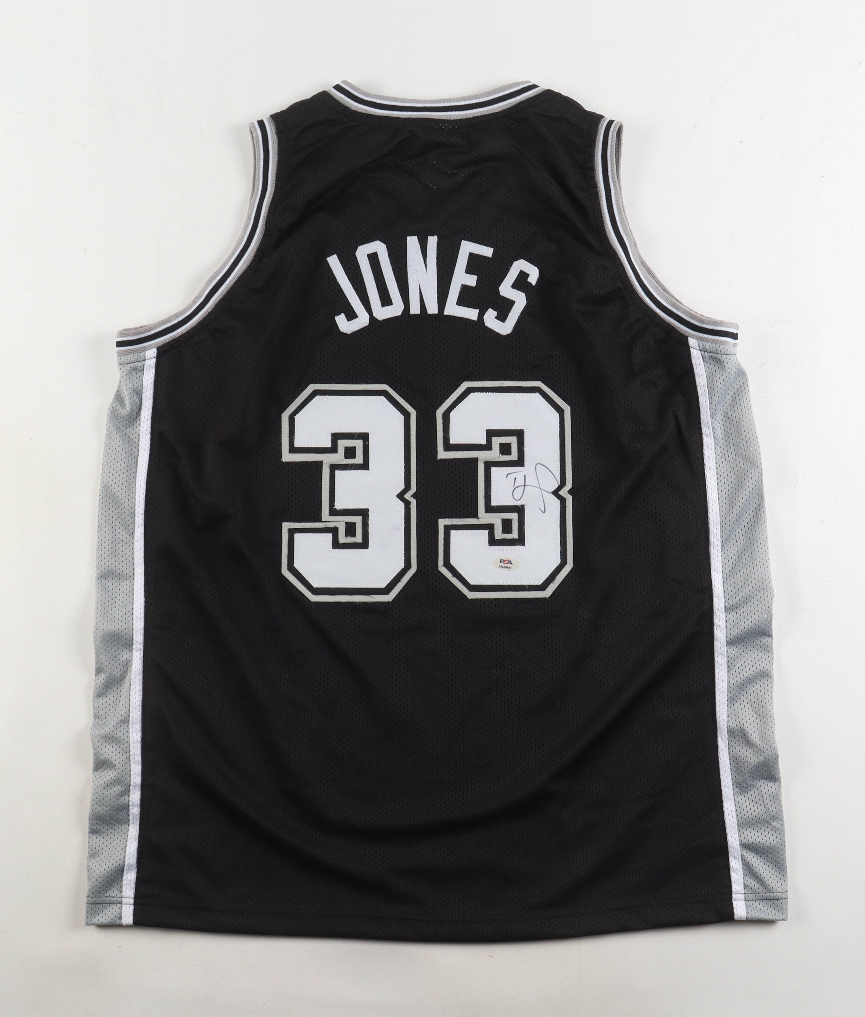 Tre Jones Signed Jersey (PSA) at PristineAuction.com Tre Jones Signed Jersey (PSA) at PristineAuction.com