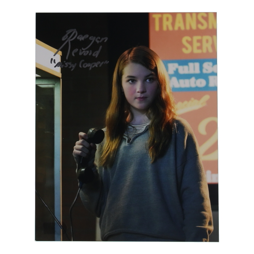Raegan Revord Signed "Young Sheldon" 8x10 Photo Inscribed "Missy Cooper" (Beckett) at PristineAuction.com Raegan Revord Signed "Young Sheldon" 8x10 Photo Inscribed "Missy Cooper" (Beckett) at PristineAuction.com