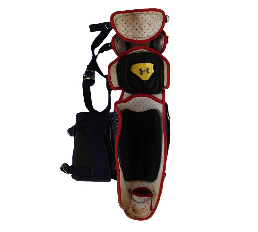 Evan Gattis Signed Braves Game-Used Under Armour Catchers Gear Inscribed "El Oso Blanco" & "2014 Game Used" (Radtke) at PristineAuction.com Evan Gattis Signed Braves Game-Used Under Armour Catchers Gear Inscribed "El Oso Blanco" & "2014 Game Used" (Radtke) at PristineAuction.com