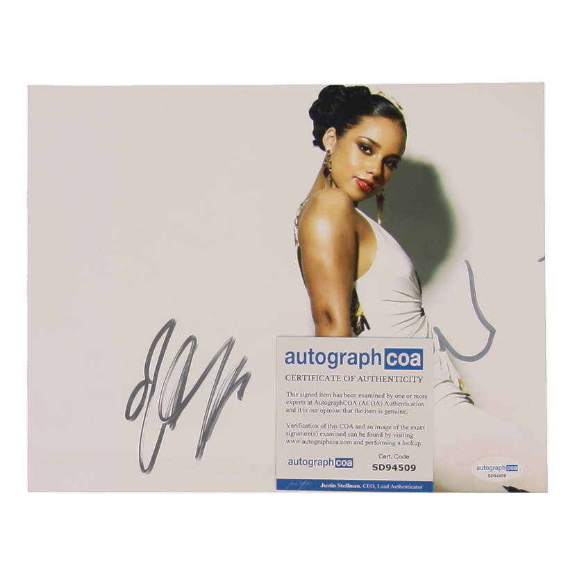 Alicia Keys Signed 8x10 Photo (ACOA) at PristineAuction.com Alicia Keys Signed 8x10 Photo (ACOA) at PristineAuction.com