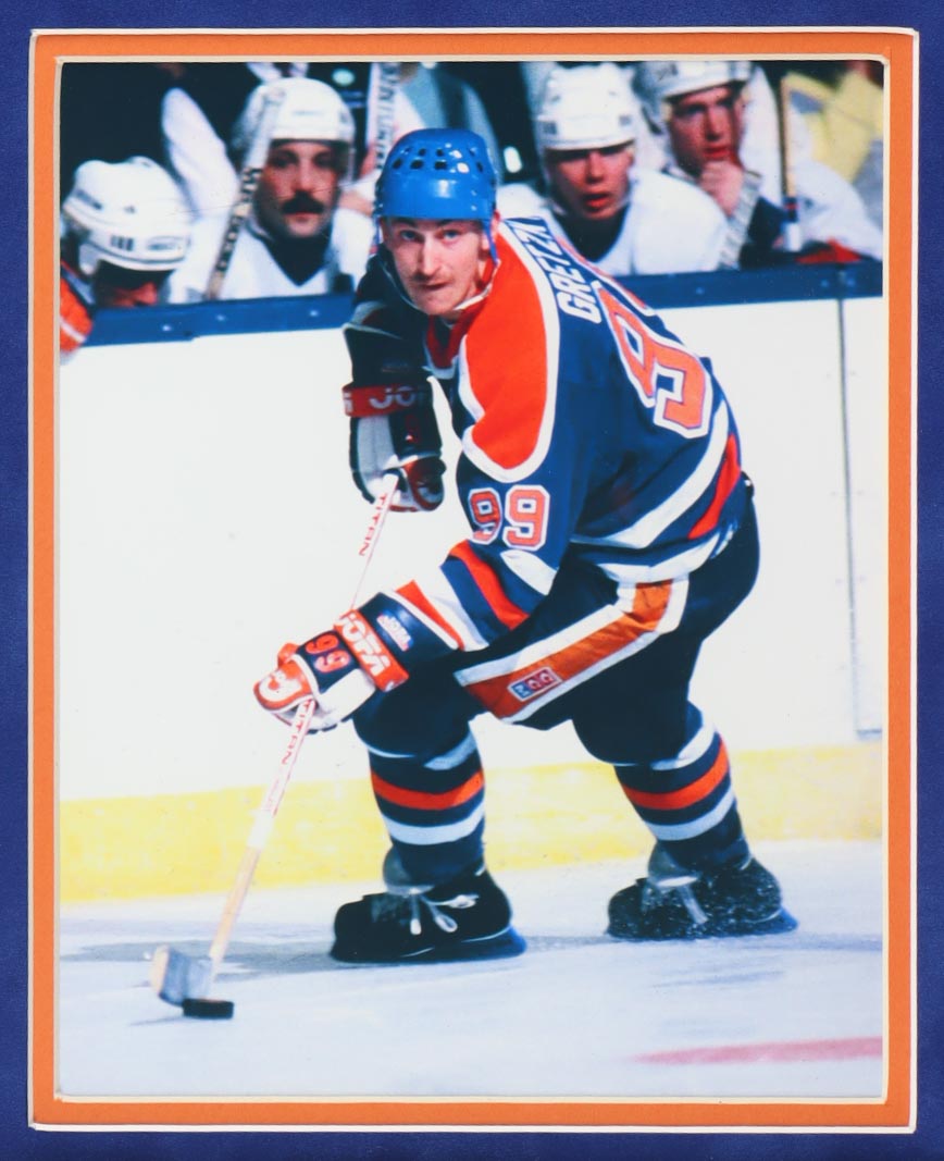 Wayne Gretsky Signed Custom Framed Jersey Display (PSA) at PristineAuction.com Wayne Gretsky Signed Custom Framed Jersey Display (PSA) at PristineAuction.com