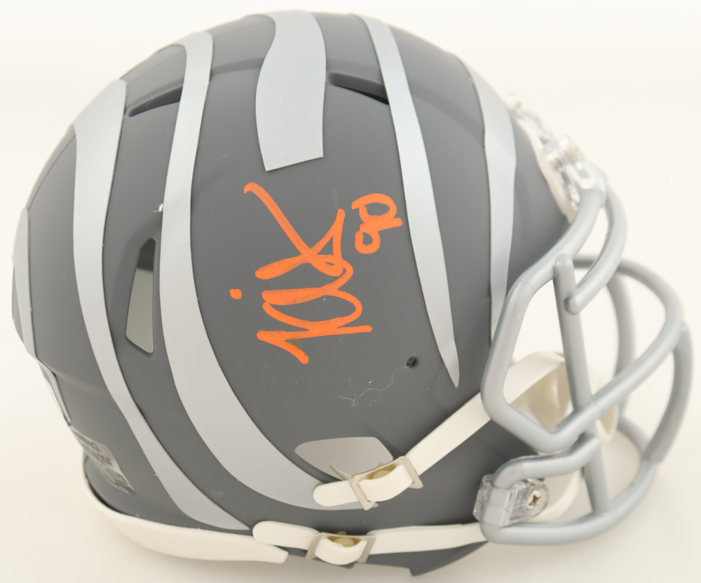 Kris Jenkins Signed Bengals Slate Alternate Speed Mini Helmet (Beckett) at PristineAuction.com Kris Jenkins Signed Bengals Slate Alternate Speed Mini Helmet (Beckett) at PristineAuction.com