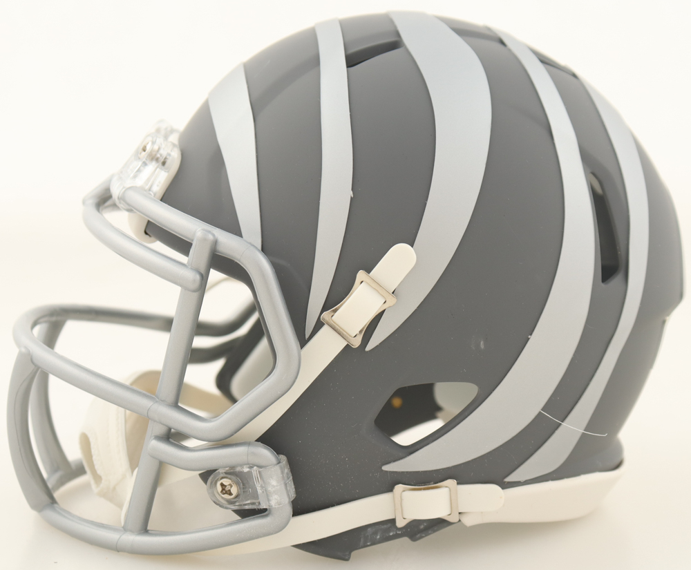 Kris Jenkins Signed Bengals Slate Alternate Speed Mini Helmet (Beckett) at PristineAuction.com Kris Jenkins Signed Bengals Slate Alternate Speed Mini Helmet (Beckett) at PristineAuction.com