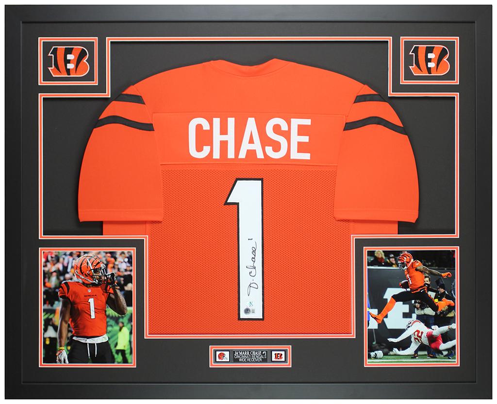 Ja'Marr Chase Signed Custom Framed Jersey Display (Beckett) at PristineAuction.com Ja'Marr Chase Signed Custom Framed Jersey Display (Beckett) at PristineAuction.com