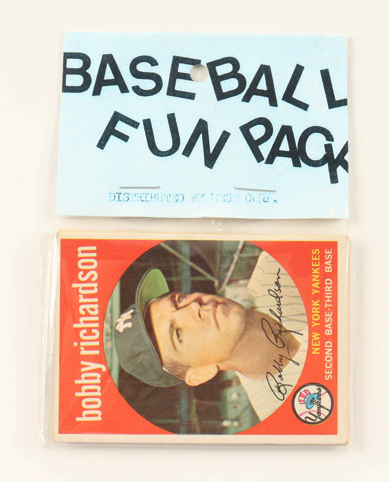 1959 Topps Baseball Card Fun Pack with (10) Cards at PristineAuction.com 1959 Topps Baseball Card Fun Pack with (10) Cards at PristineAuction.com